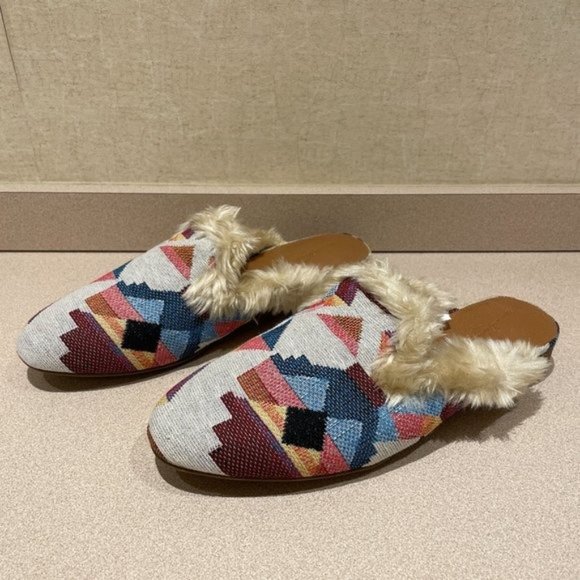 Target Shoes - Target Multicolored Faux Fur Mules Slides Slippers | Size 6.5